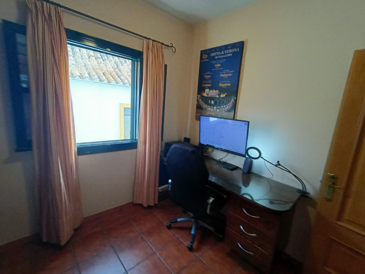 Se vende Pareada de 3 dormitorios en Costa Del Sol, Cadiz, España