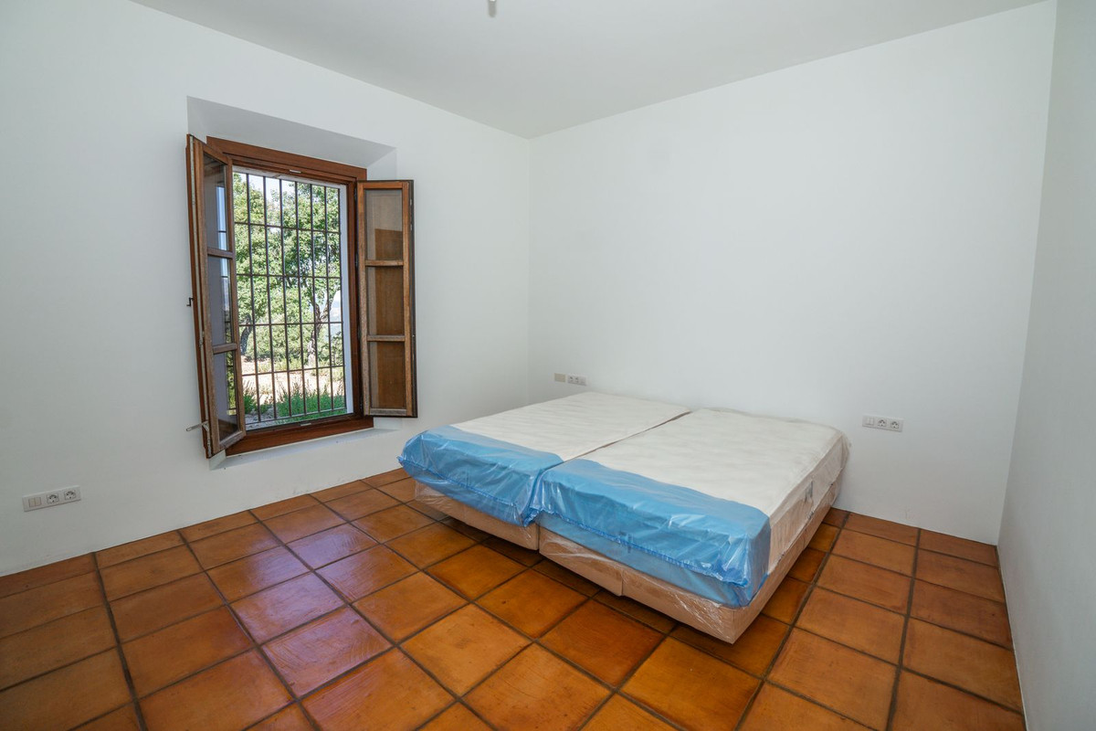 Se vende Villa - Chalet de 4 dormitorios en Costa Del Sol, Málaga, España