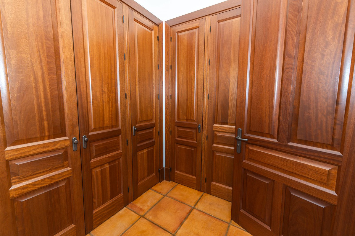 Se vende Villa - Chalet de 4 dormitorios en Costa Del Sol, Málaga, España