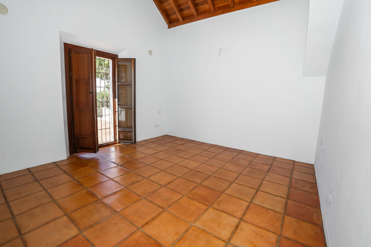 Se vende Villa - Chalet de 4 dormitorios en Costa Del Sol, Málaga, España