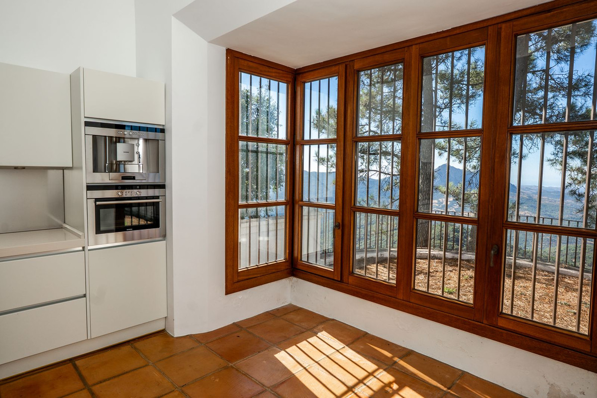 Se vende Villa - Chalet de 4 dormitorios en Costa Del Sol, Málaga, España