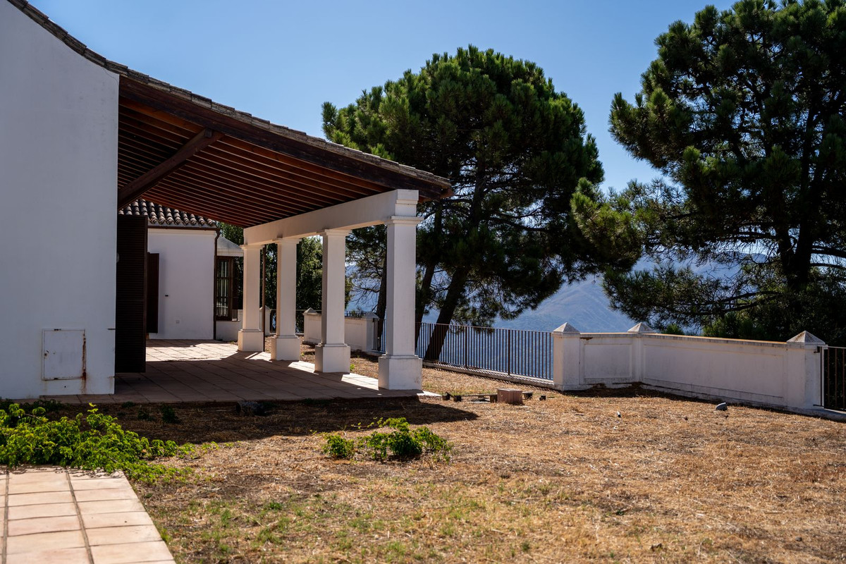 Se vende Villa - Chalet de 4 dormitorios en Costa Del Sol, Málaga, España