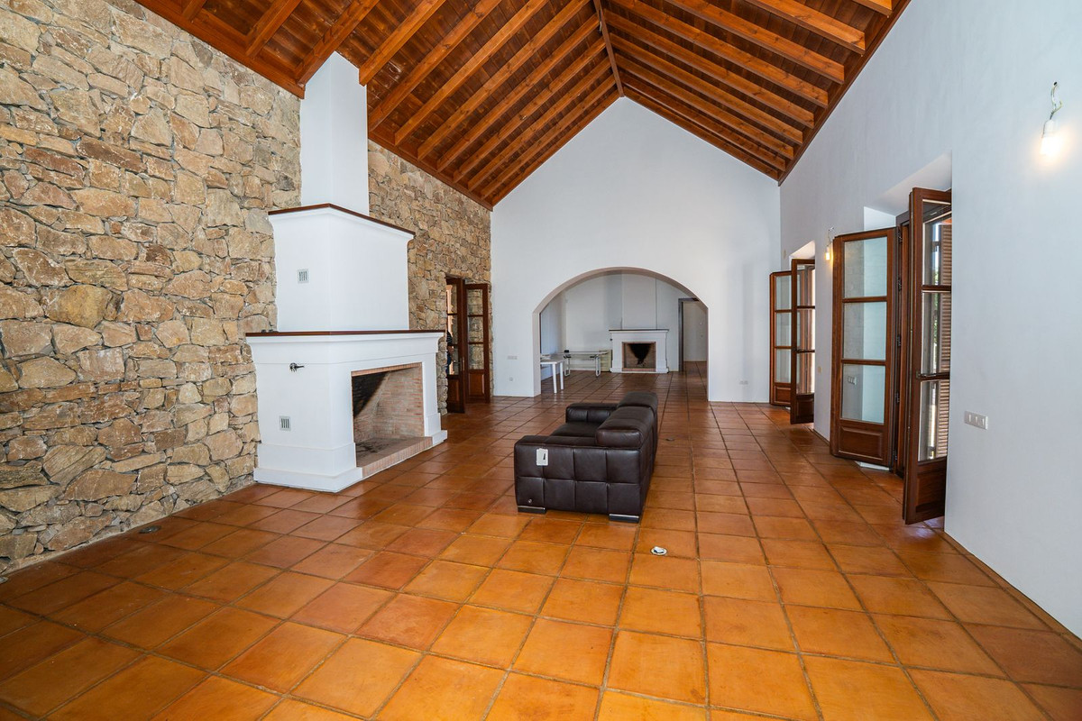Se vende Villa - Chalet de 4 dormitorios en Costa Del Sol, Málaga, España