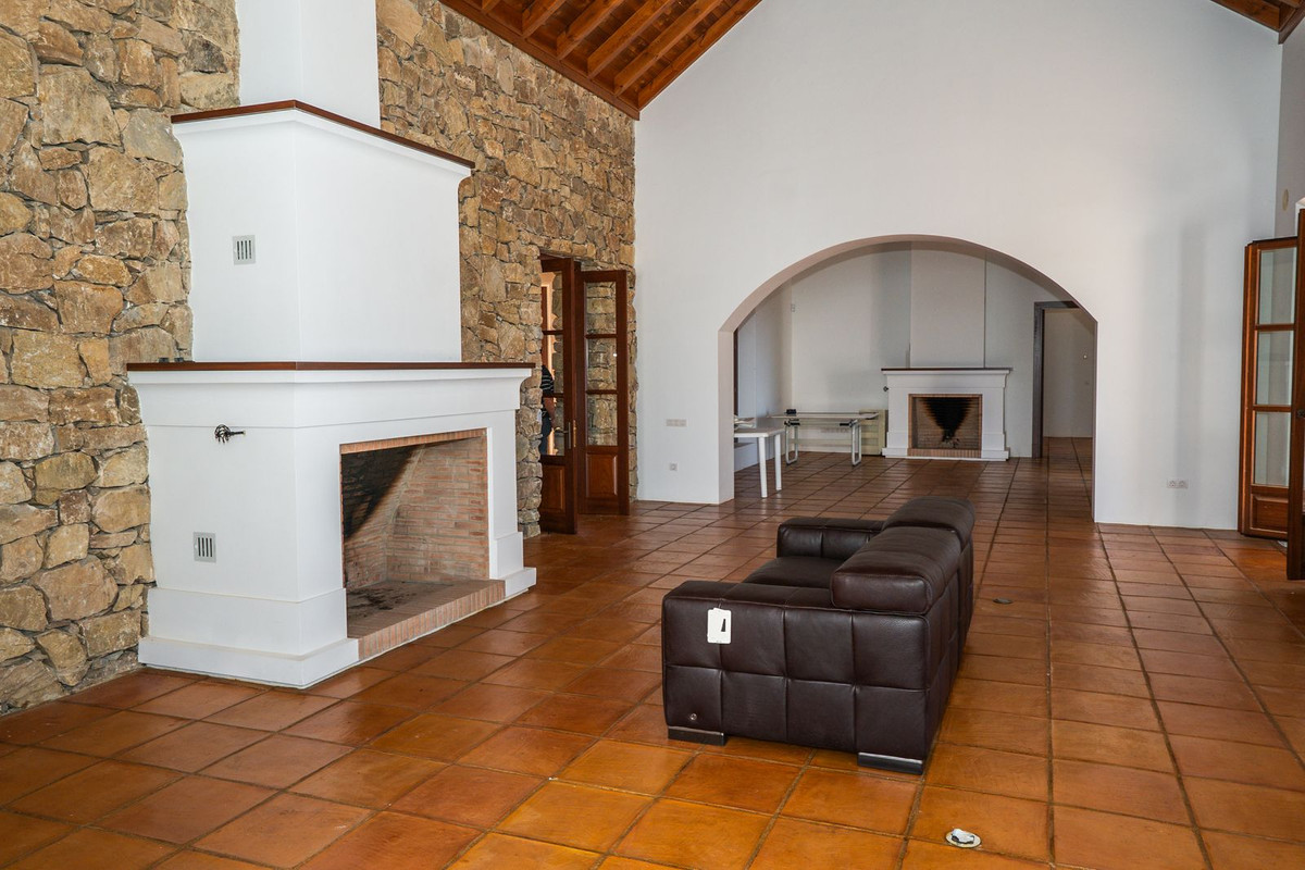 Se vende Villa - Chalet de 4 dormitorios en Costa Del Sol, Málaga, España