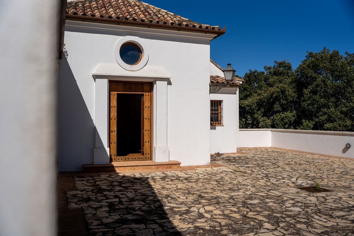 Se vende Villa - Chalet de 4 dormitorios en Costa Del Sol, Málaga, España