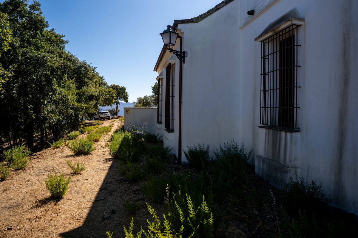 Se vende Villa - Chalet de 4 dormitorios en Costa Del Sol, Málaga, España