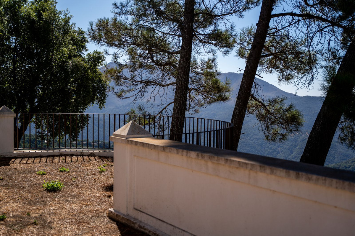Se vende Villa - Chalet de 4 dormitorios en Costa Del Sol, Málaga, España