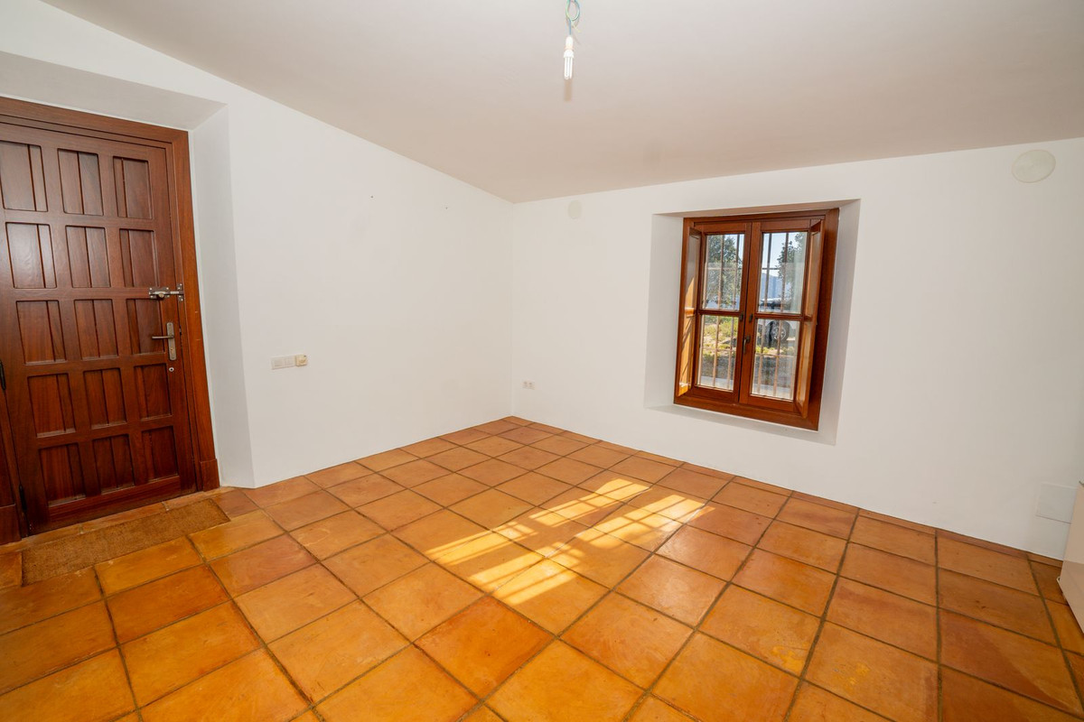 Se vende Villa - Chalet de 4 dormitorios en Costa Del Sol, Málaga, España