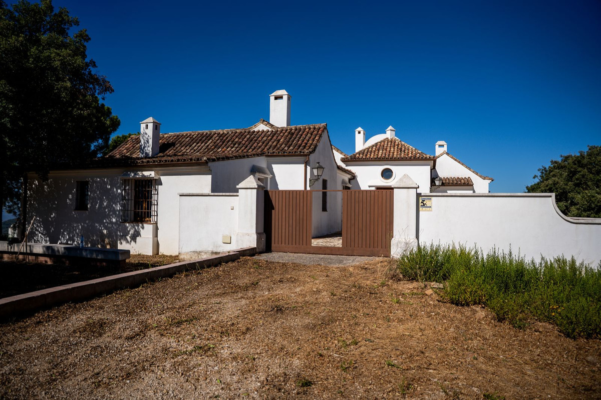 Se vende Villa - Chalet de 4 dormitorios en Costa Del Sol, Málaga, España