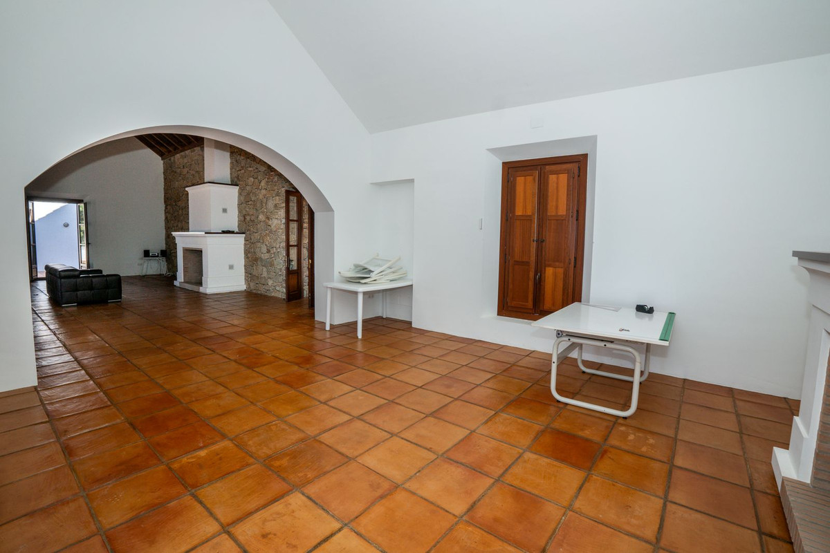 Se vende Villa - Chalet de 4 dormitorios en Costa Del Sol, Málaga, España