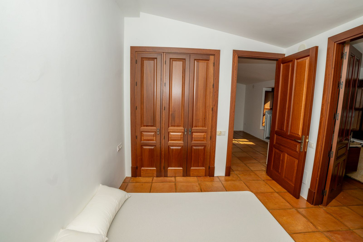 Se vende Villa - Chalet de 4 dormitorios en Costa Del Sol, Málaga, España