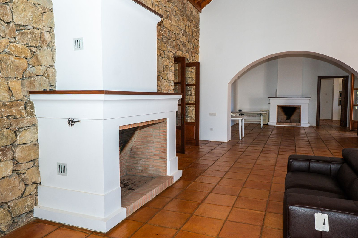 Se vende Villa - Chalet de 4 dormitorios en Costa Del Sol, Málaga, España