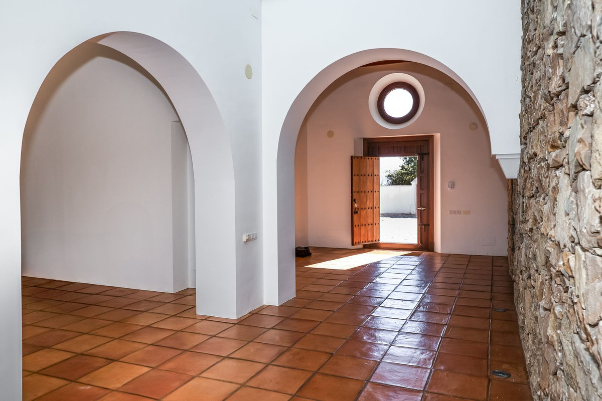 Se vende Villa - Chalet de 4 dormitorios en Costa Del Sol, Málaga, España