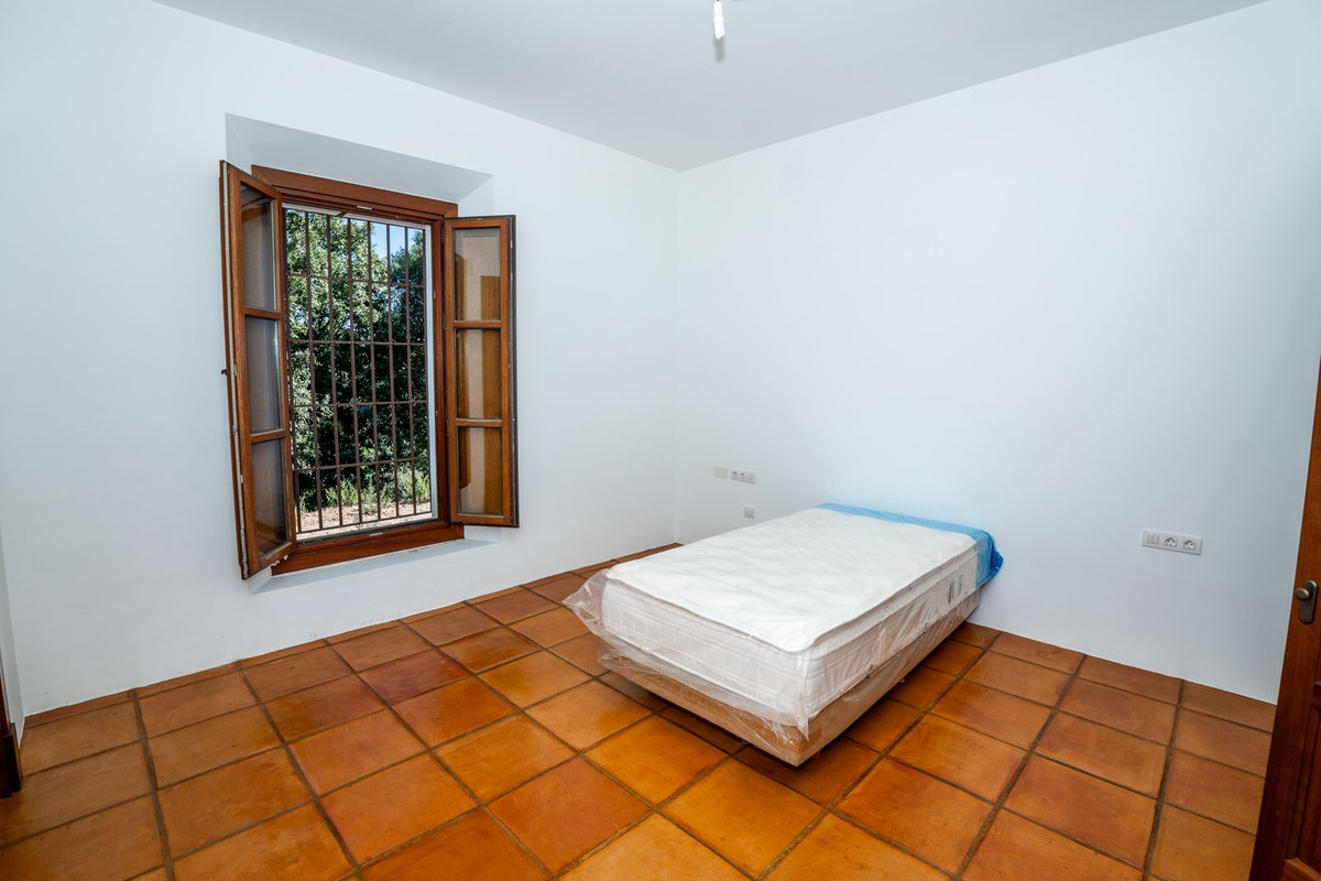 Se vende Villa - Chalet de 4 dormitorios en Costa Del Sol, Málaga, España