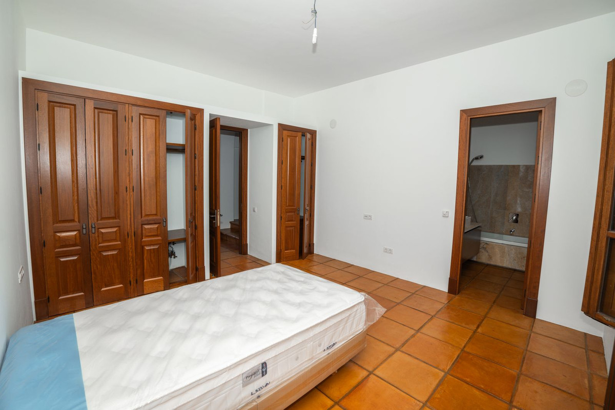 Se vende Villa - Chalet de 4 dormitorios en Costa Del Sol, Málaga, España