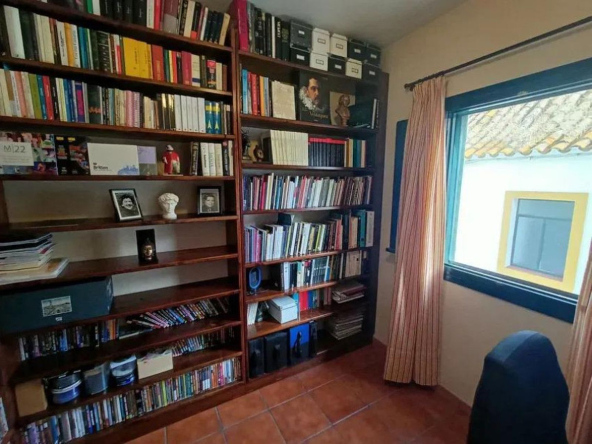 Se vende Pareada de 3 dormitorios en Costa Del Sol, Cadiz, España