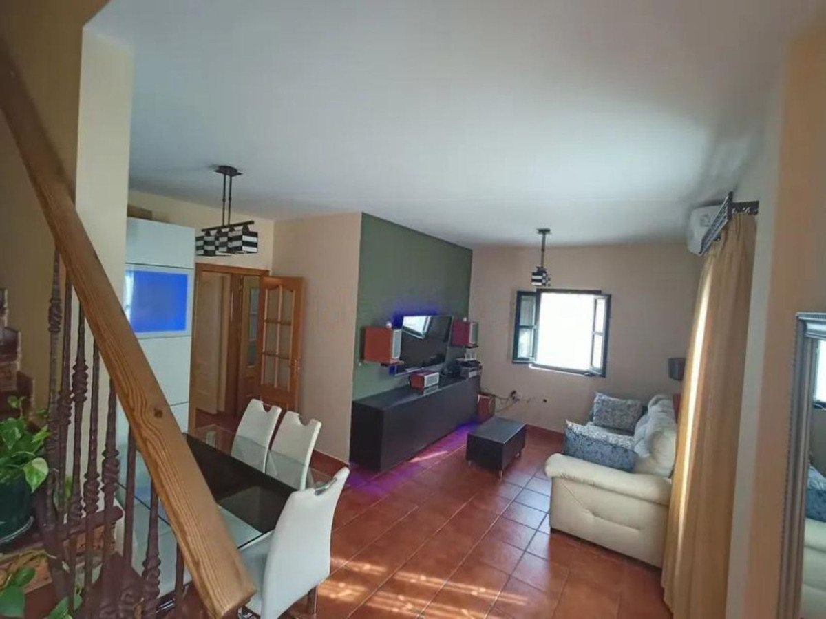 Se vende Pareada de 3 dormitorios en Costa Del Sol, Cadiz, España