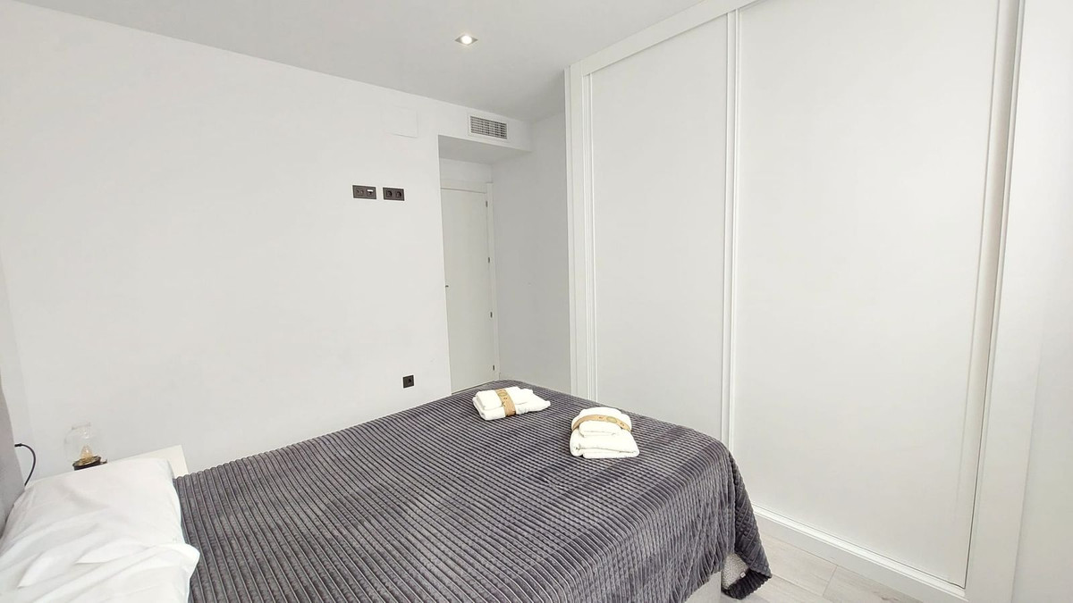 1 Bed Apartment for sale in Fuengirola Costa Del Sol, Málaga, Spain