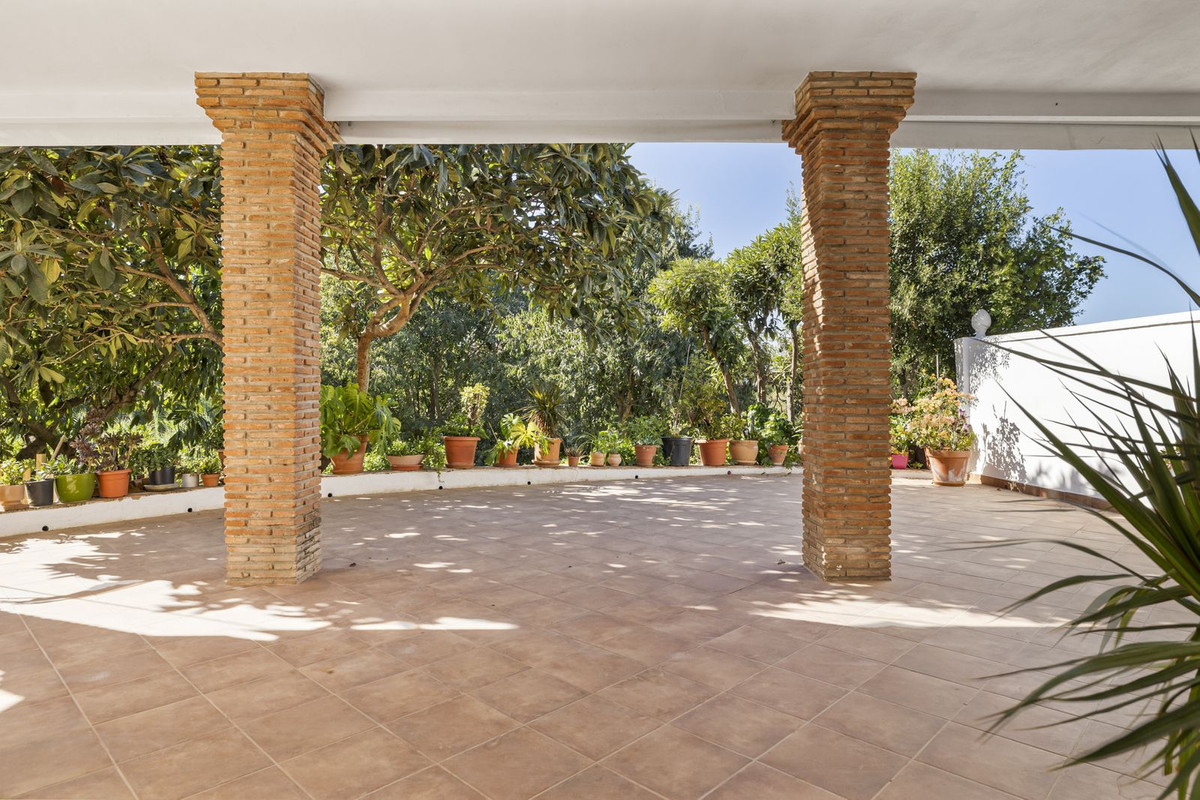 Se vende Villa - Chalet de 4 dormitorios en Costa Del Sol, Málaga, España