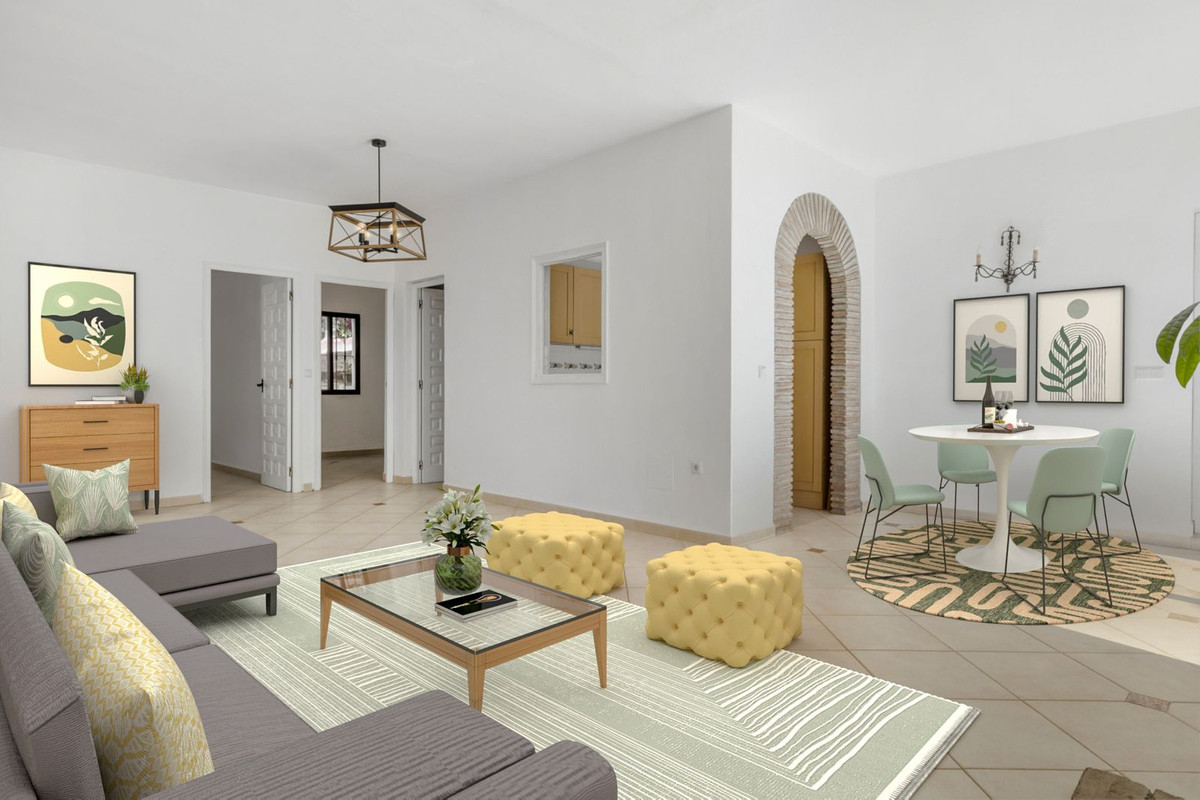 Se vende Villa - Chalet de 4 dormitorios en Costa Del Sol, Málaga, España
