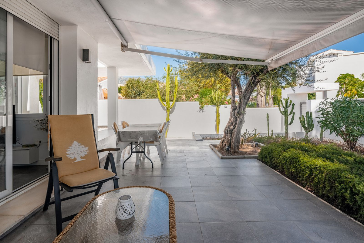 Se vende Villa - Chalet de 4 dormitorios en Costa Del Sol, Málaga, España