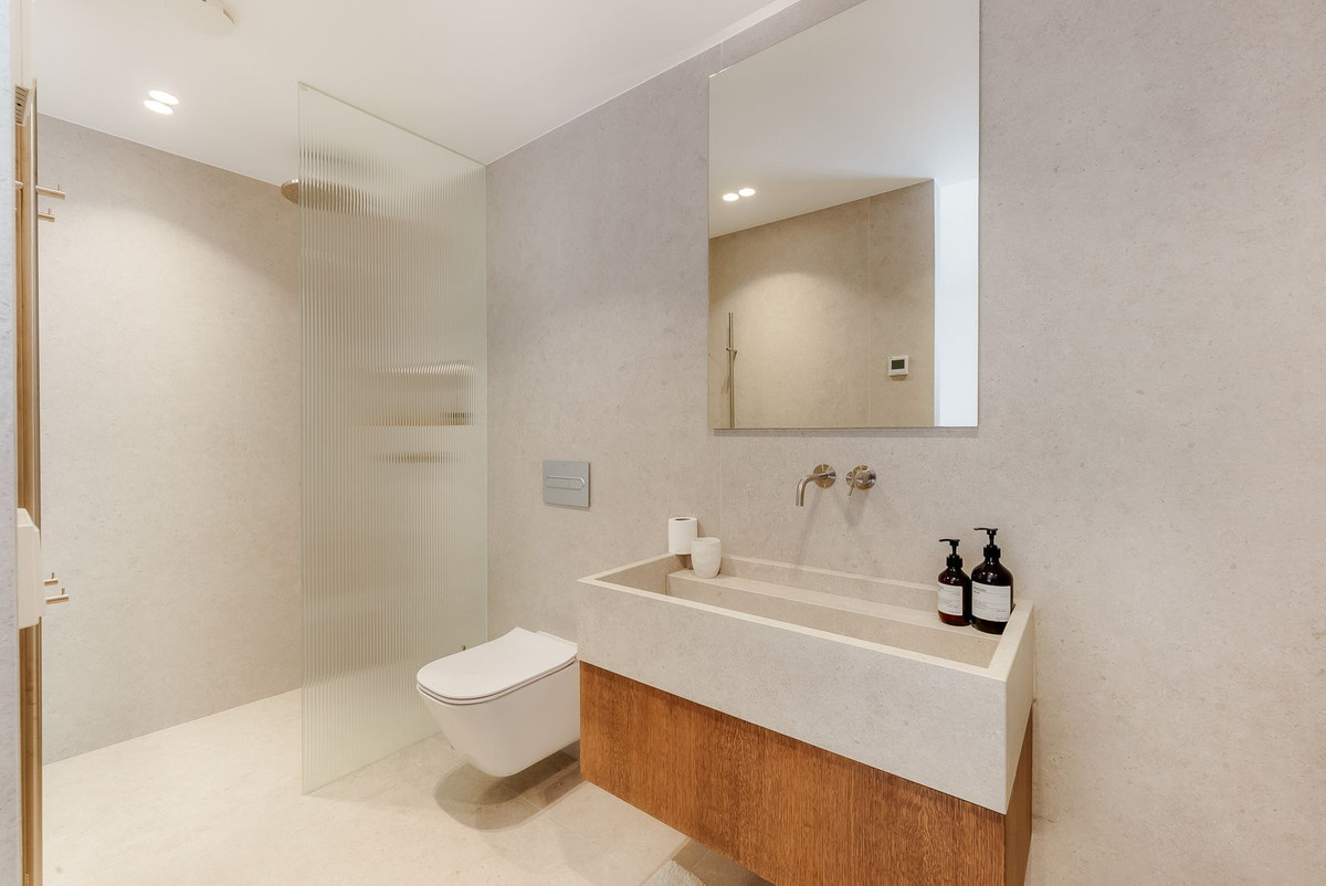 4 Bed Apartment for sale in Nueva Andalucía Costa Del Sol, Málaga, Spain