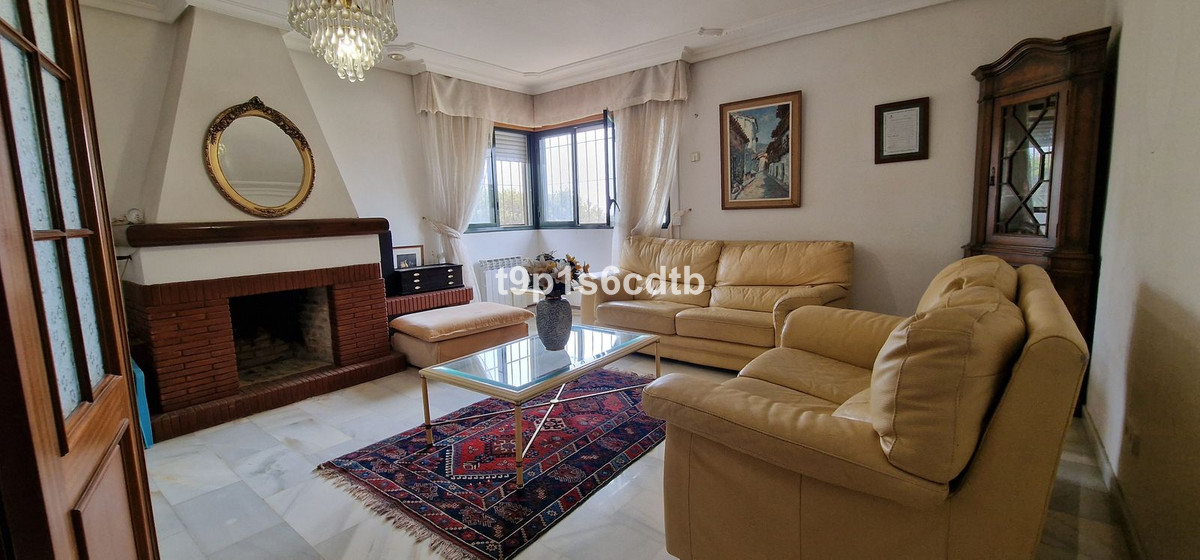 5 Bed Townhouse for sale in Marbella Costa Del Sol, Málaga, Spain