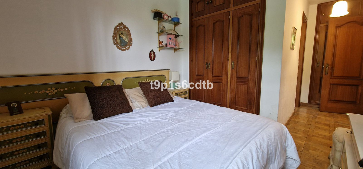 5 Bed Townhouse for sale in Marbella Costa Del Sol, Málaga, Spain