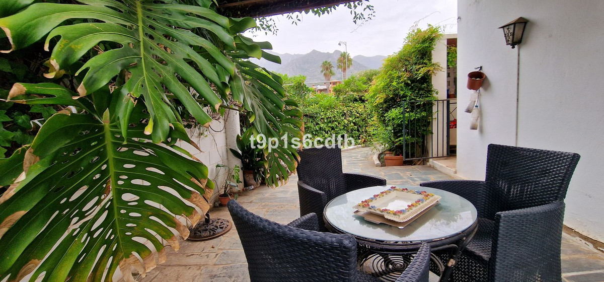 5 Bed Townhouse for sale in Marbella Costa Del Sol, Málaga, Spain