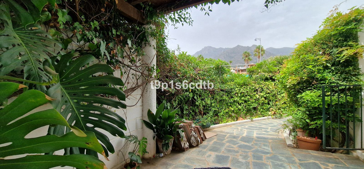 5 Bed Townhouse for sale in Marbella Costa Del Sol, Málaga, Spain
