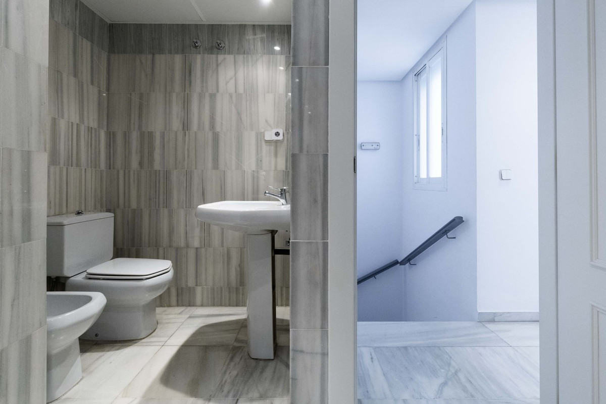 3 Bed Apartment for sale in Marbella Costa Del Sol, Málaga, Spain