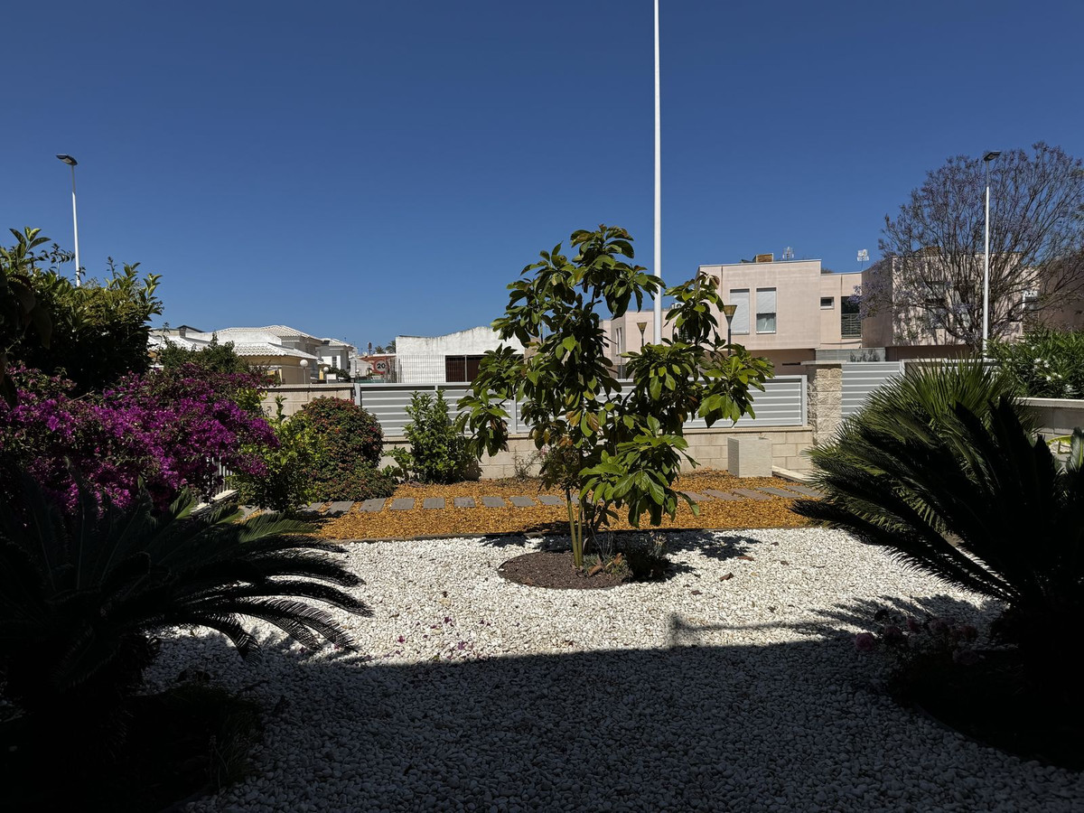 3 Bed Apartment for sale in Torrevieja Costa Blanca, Alicante, Spain