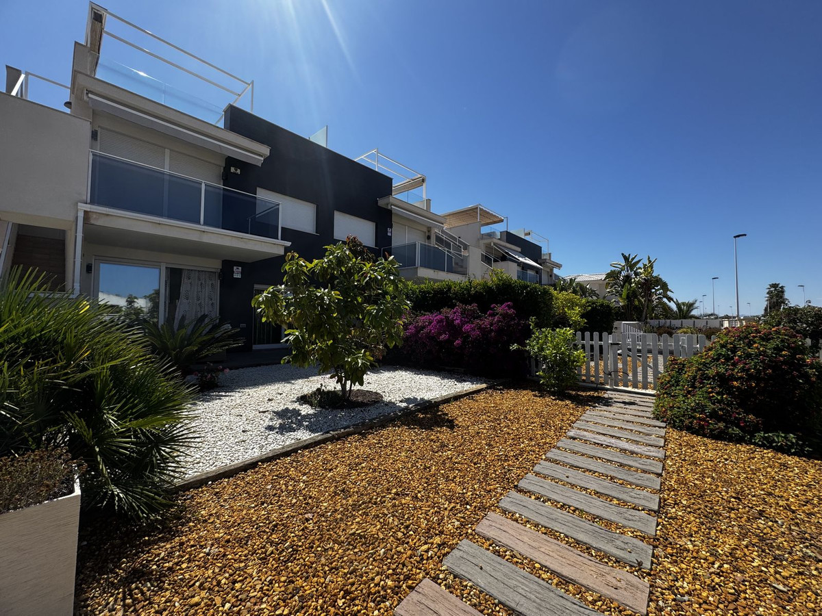 3 Bed Apartment for sale in Torrevieja Costa Blanca, Alicante, Spain