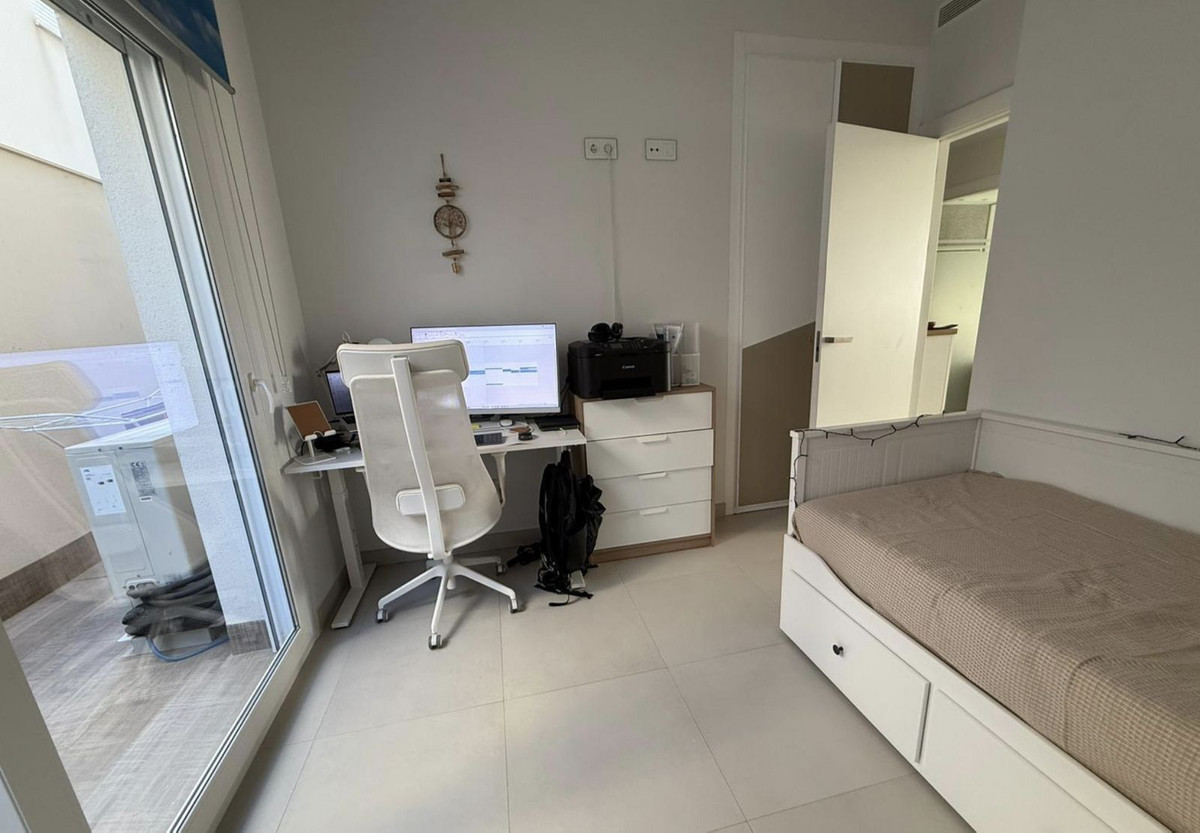 3 Bed Apartment for sale in Torrevieja Costa Blanca, Alicante, Spain