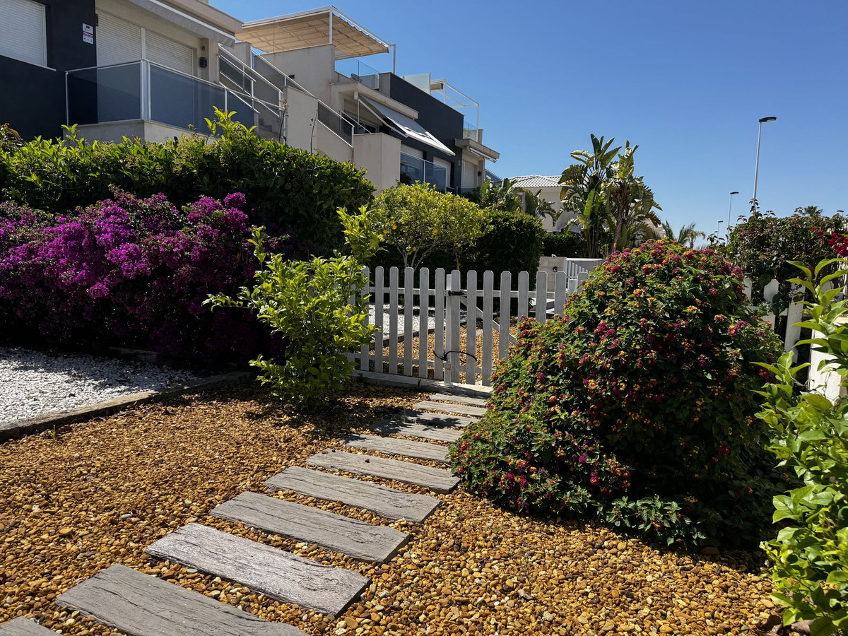 3 Bed Apartment for sale in Torrevieja Costa Blanca, Alicante, Spain