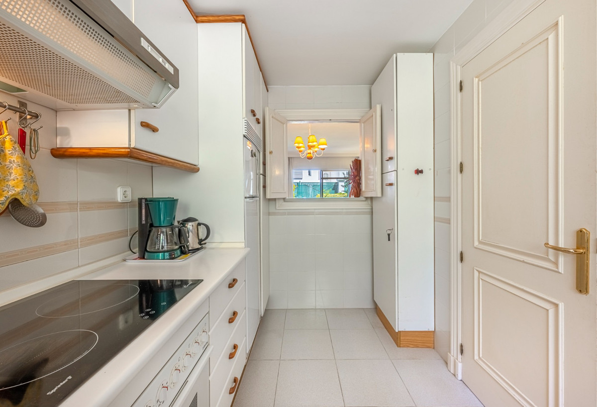 Se vende Apartamento Planta Baja de 2 dormitorios en Costa Del Sol, Málaga, España