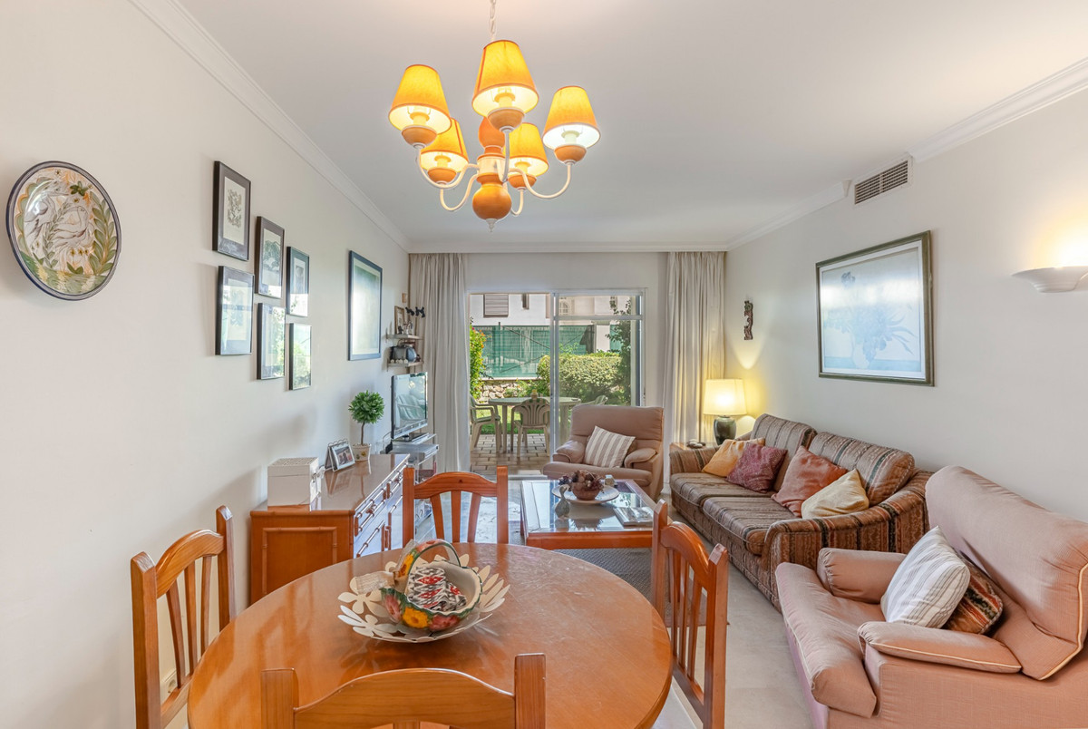 Se vende Apartamento Planta Baja de 2 dormitorios en Costa Del Sol, Málaga, España