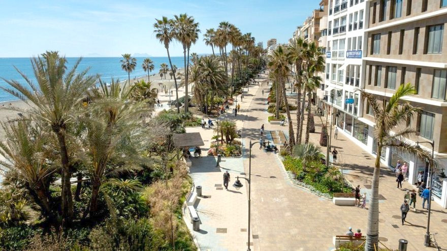 2 Bed Apartment for sale in Estepona Costa Del Sol, Málaga, Spain