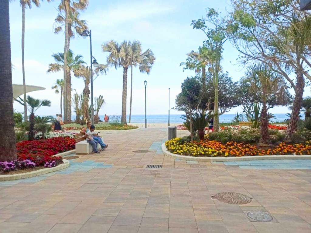 2 Bed Apartment for sale in Estepona Costa Del Sol, Málaga, Spain