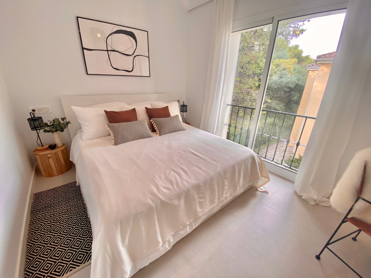 4 Bed Apartment for sale in La Quinta Costa Del Sol, Málaga, Spain