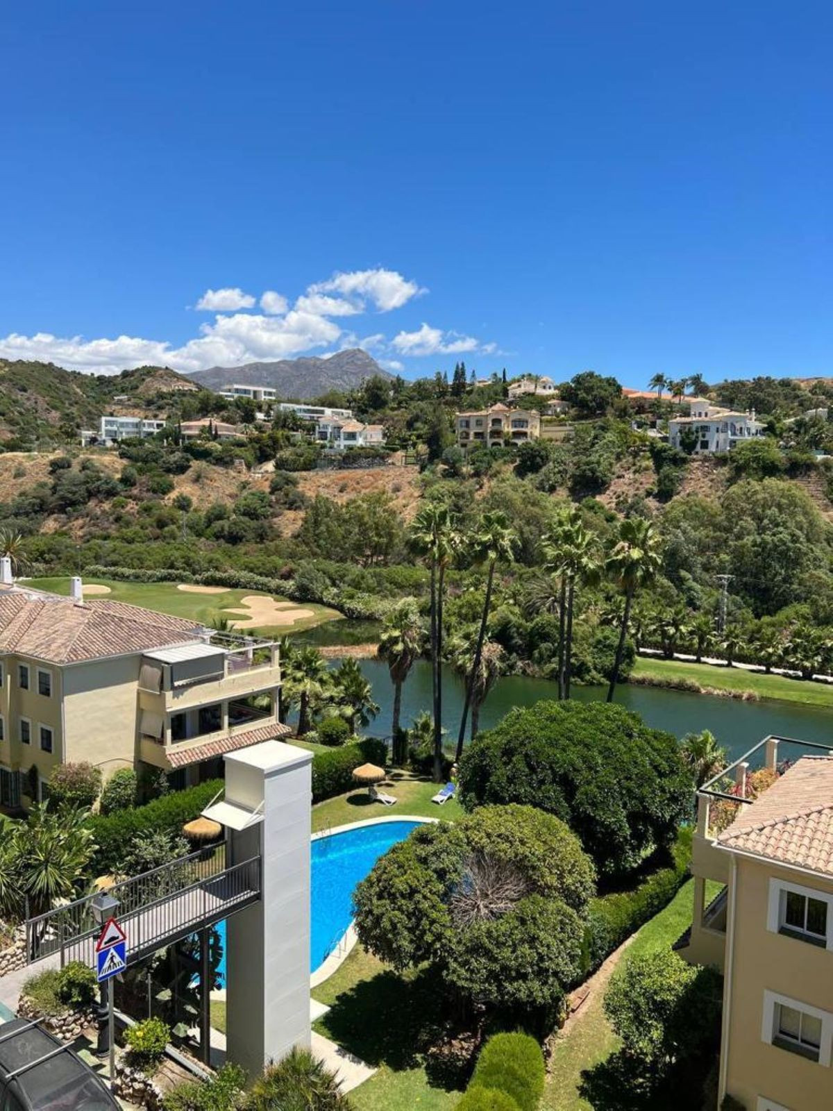 4 Bed Apartment for sale in La Quinta Costa Del Sol, Málaga, Spain