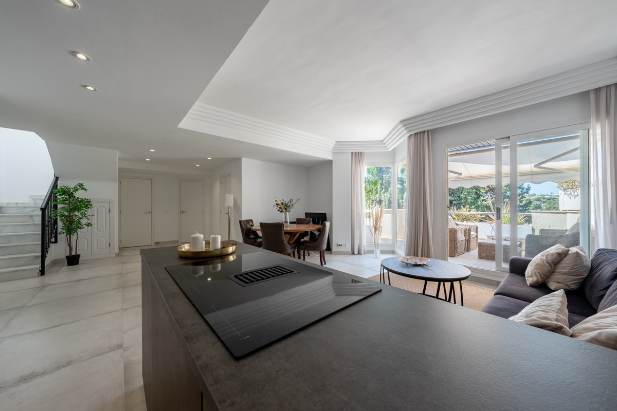 3 Bed Apartment for sale in Nueva Andalucía Costa Del Sol, Málaga, Spain