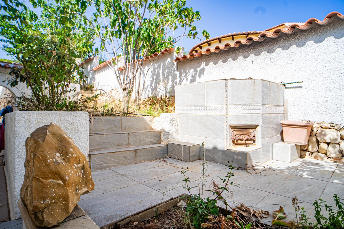 4 Bed Townhouse for sale in Benissa Costa Blanca, Alicante, Spain
