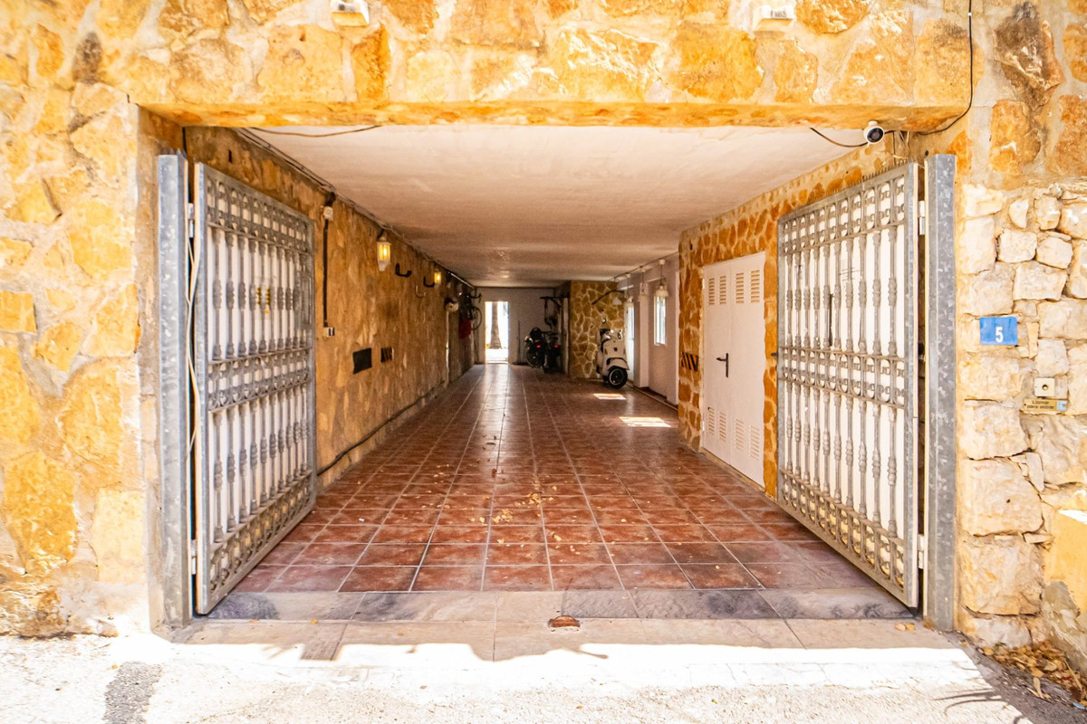 4 Bed Townhouse for sale in Benissa Costa Blanca, Alicante, Spain