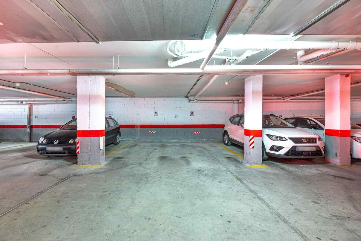 Se vende Apartamento en Planta Última de 3 dormitorios en Costa Del Sol, Málaga, España