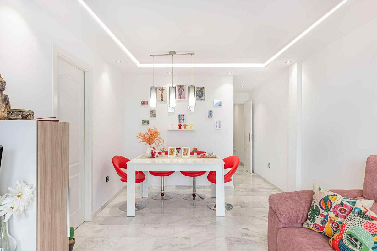 Se vende Apartamento en Planta Última de 3 dormitorios en Costa Del Sol, Málaga, España