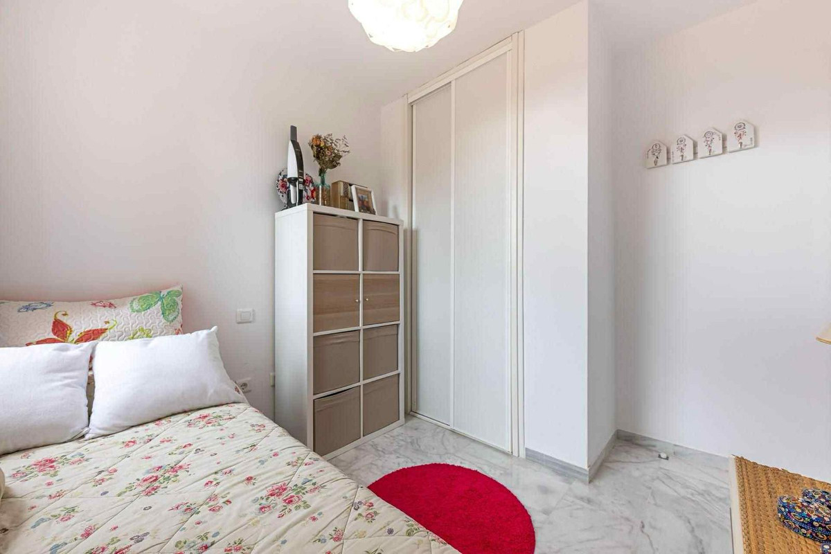 Se vende Apartamento en Planta Última de 3 dormitorios en Costa Del Sol, Málaga, España