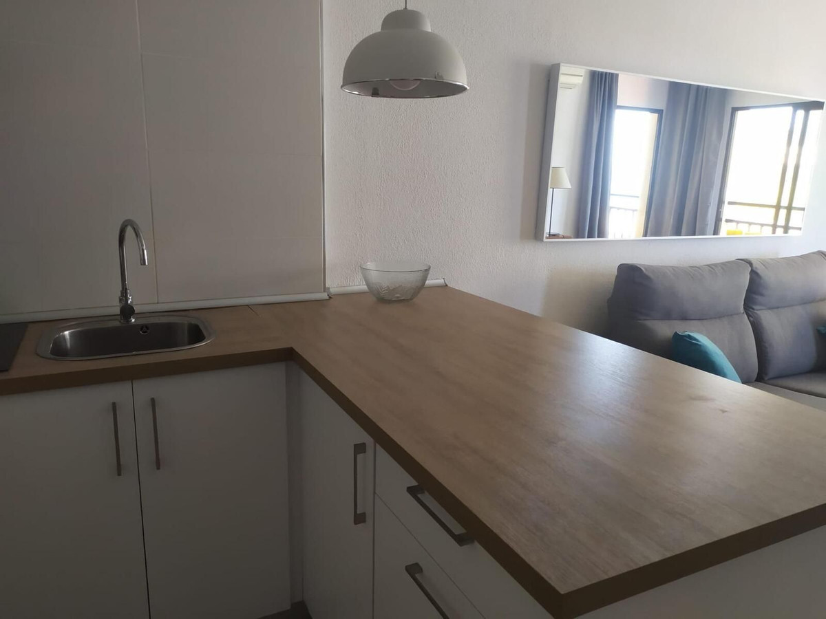 1 Bed Apartment for sale in Fuengirola Costa Del Sol, Málaga, Spain