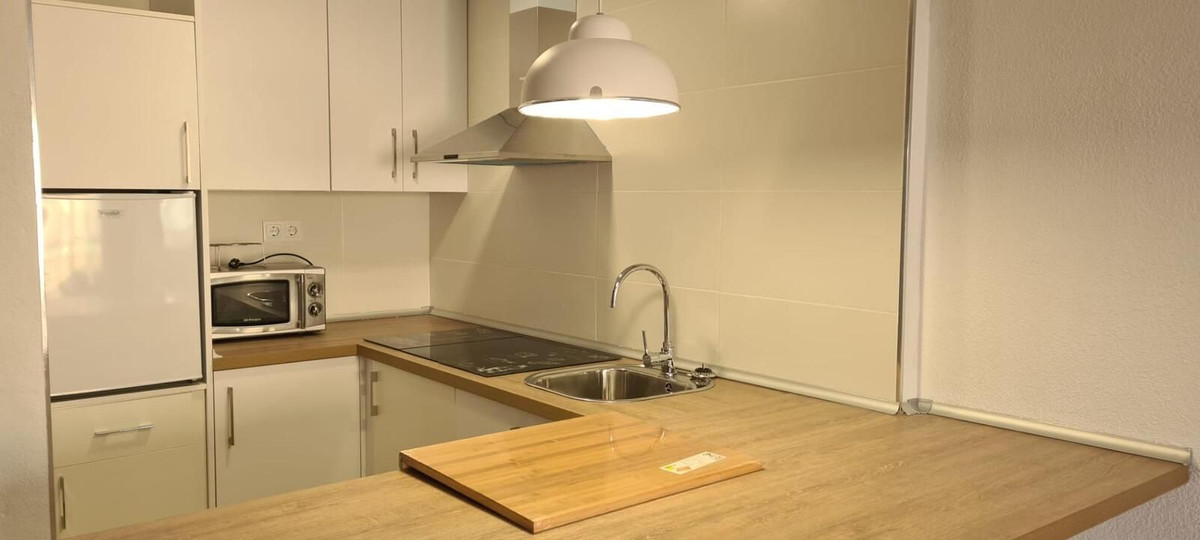 1 Bed Apartment for sale in Fuengirola Costa Del Sol, Málaga, Spain