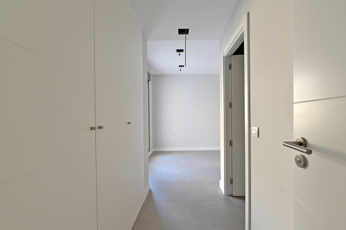 Se vende Apartamento Planta Media de 3 dormitorios en Costa Del Sol, Málaga, España